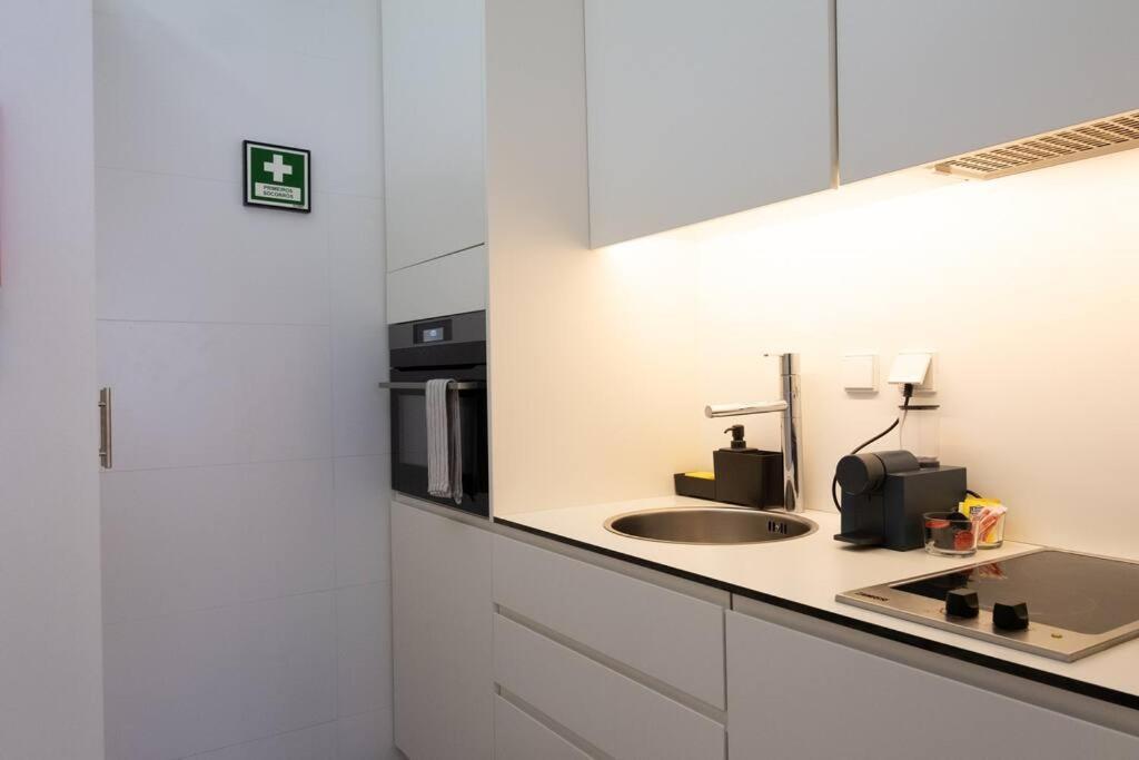 Cedofeita Premium Apartment 2F Porto Buitenkant foto